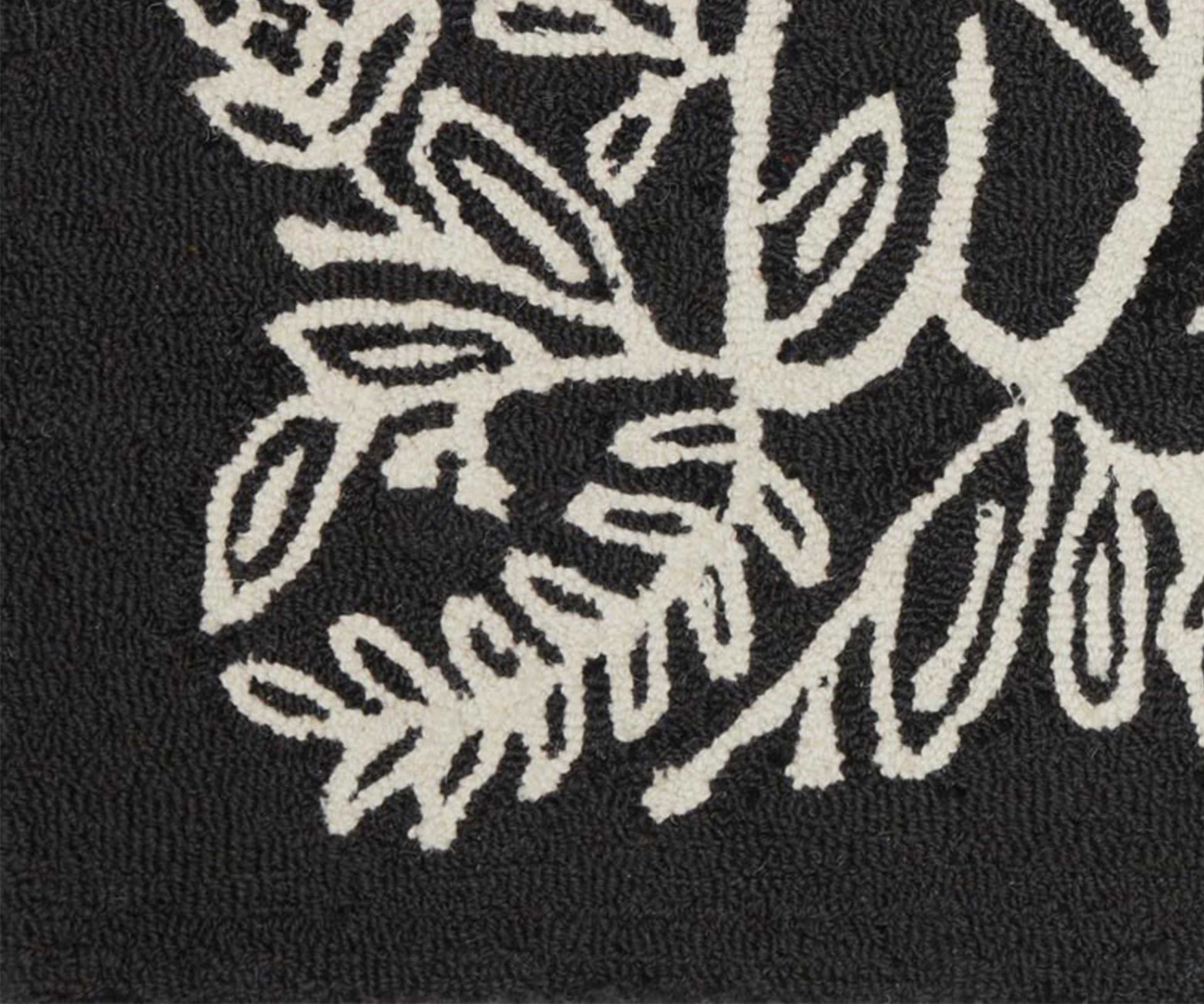 Minnie Welcome Wool-Hooked Rug - Black - Image 3